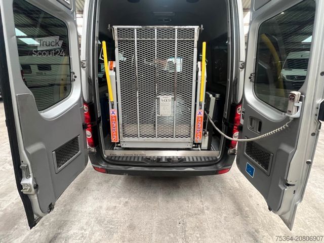 Minibus VOLKSWAGEN Crafter 2.5 TDi Maxi 9Sitze + Lift ENGINE BROKEN