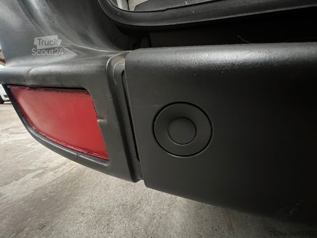 Minibús VOLKSWAGEN Crafter 2.5 TDi Maxi 9Sitze + Lift ENGINE BROKEN