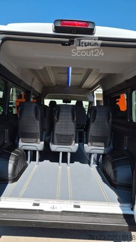 فان بسقف مرتفع PEUGEOT Boxer  Hochraum 9 Sitzer L3H2 verglast BlueHDi