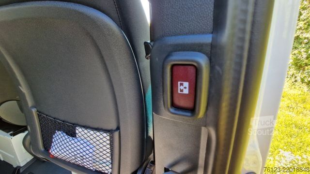 Minibus MERCEDES-BENZ 311 Sprinter 9 Sitzer auf Wunsch VIP Sitze