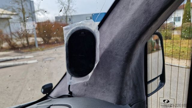 Minibus MERCEDES-BENZ 30 Sitzer Schul- Transferbus 519 Vorlauffahrzeug