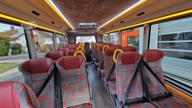 Minibus MERCEDES-BENZ 30 Sitzer Schul- Transferbus 519 Vorlauffahrzeug