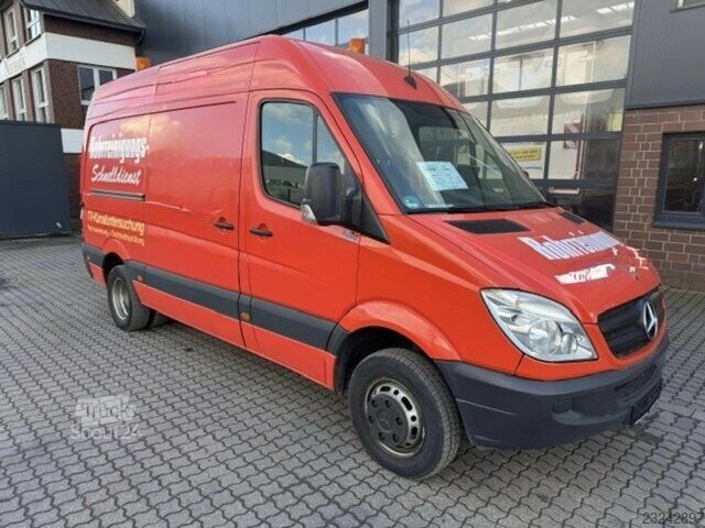 Kombijevsko vozilo Mercedes-Benz 513 CDI Sprinter Spülwagen KaRo