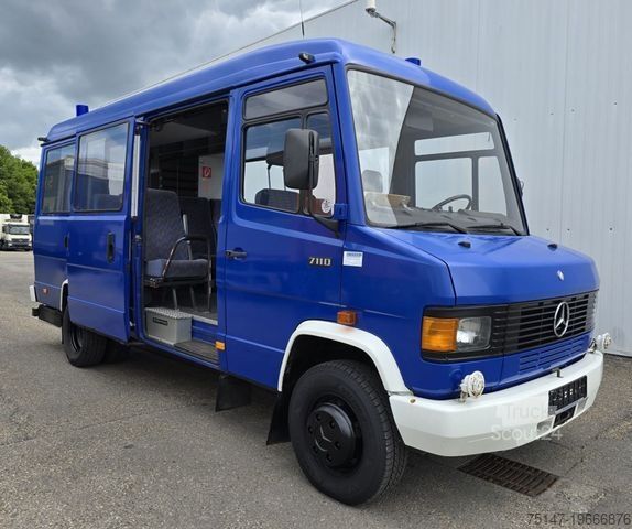 Minibus MERCEDES-BENZ 711 D Vario 9-Sitzer PKW Zulassung