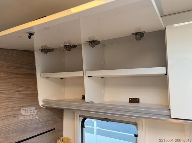 Półzintegrowany kamper CORIGON T Slim 70 LS Travel+ Pack+Solar+Markise+Etrusco