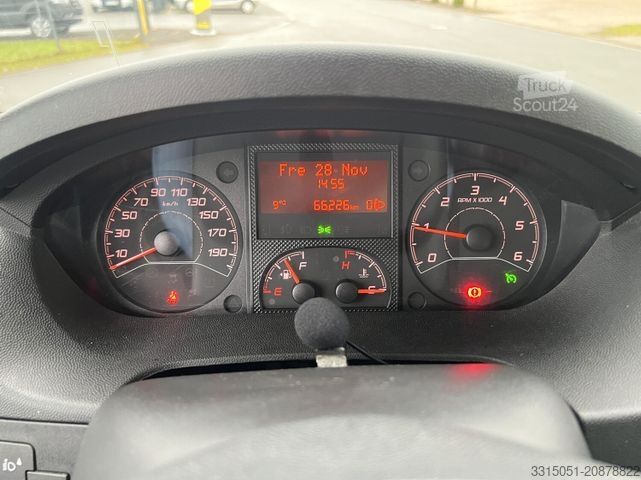 Polintegriran avtodom FORSTER T 745 EB Solar+AHK+Markise+Sat TV