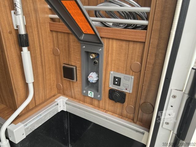 Camper integrado HYMER/ERIBA ML-I 580 Mercedes Solar+Wechselr.+Marki.+AHK