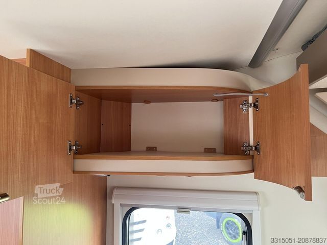 Félintegrált lakóautó BÜRSTNER Ixeo T 664 Solar+Markise+Wechselr.+Hubbett