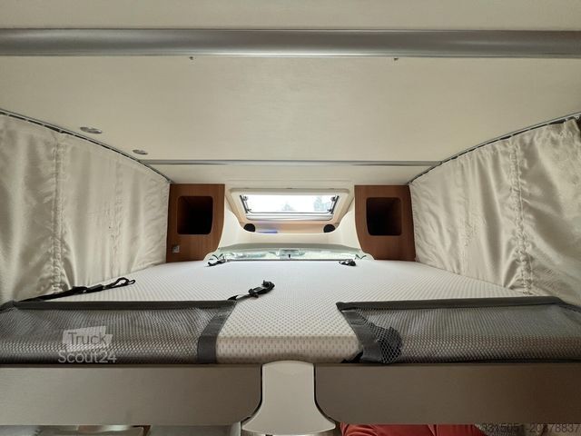 Félintegrált lakóautó BÜRSTNER Ixeo T 664 Solar+Markise+Wechselr.+Hubbett