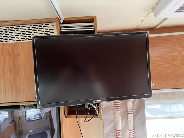 Félintegrált lakóautó BÜRSTNER Ixeo T 664 Solar+Markise+Wechselr.+Hubbett