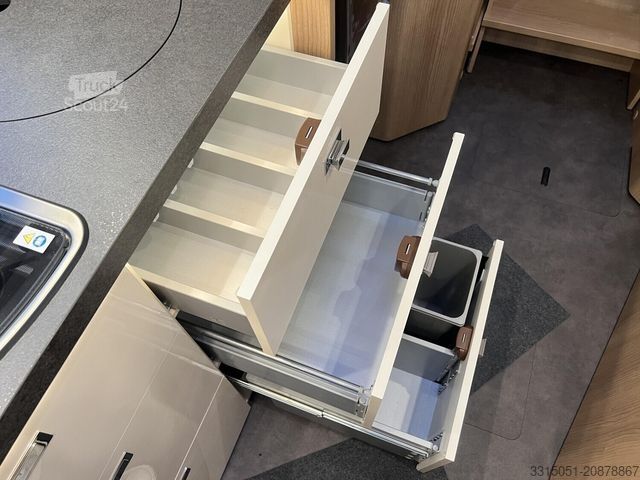 Integrirani avtodom MALIBU I 430 KB LE comfort Solar+Markise+TV+Kaffeem+5J.