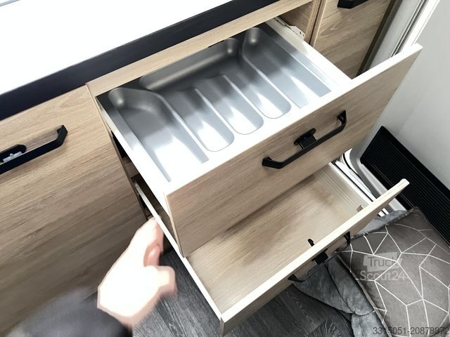 Kemperis WEINSBERG CaraOne 390 PUH  MJ 26+Pano+1500kg+Therme+Dusche