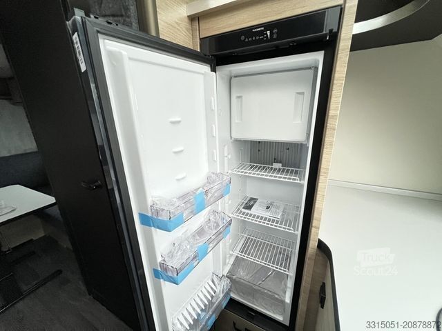 Kemperis WEINSBERG CaraOne 390 PUH MJ 26+Pano+1500kg+Therme+Dusche