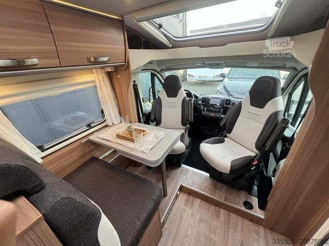 Caravana semiintegrada WEINSBERG CaraCompact 600 MEG Pepper+Markise+TV+Fahrradtr