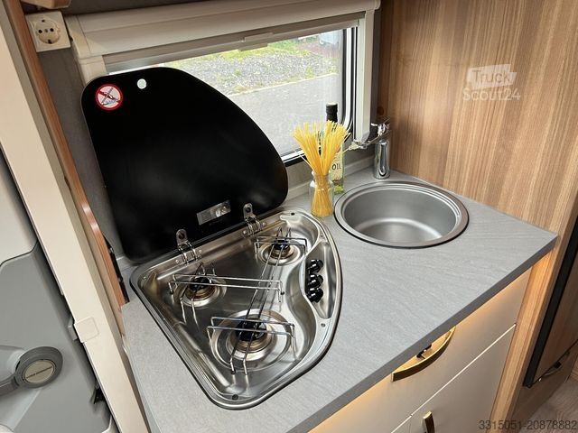 Caravana semiintegrada WEINSBERG CaraCompact 600 MEG Pepper+Markise+TV+Fahrradtr