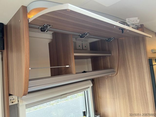 Caravana semiintegrada WEINSBERG CaraCompact 600 MEG Pepper+Markise+TV+Fahrradtr