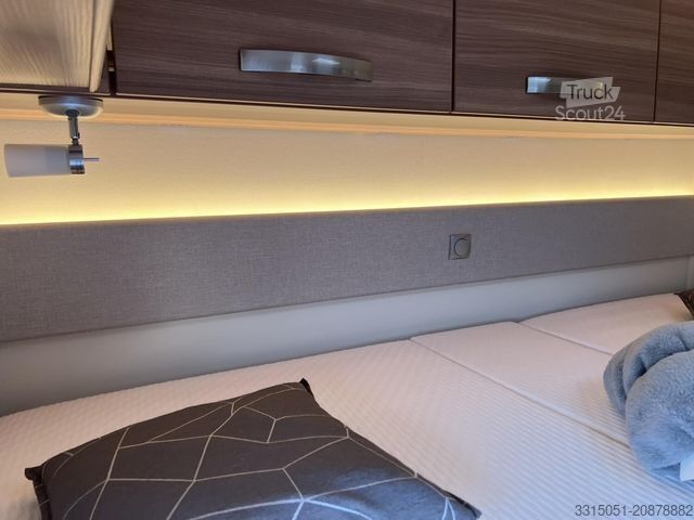 Caravana semiintegrada WEINSBERG CaraCompact 600 MEG Pepper+Markise+TV+Fahrradtr