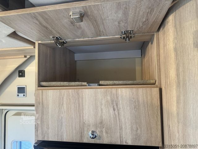 Autocaravana semi-integrada EURAMOBIL Profila RS 730 EB Solar+Wechselr+Alde+Fussbodenh