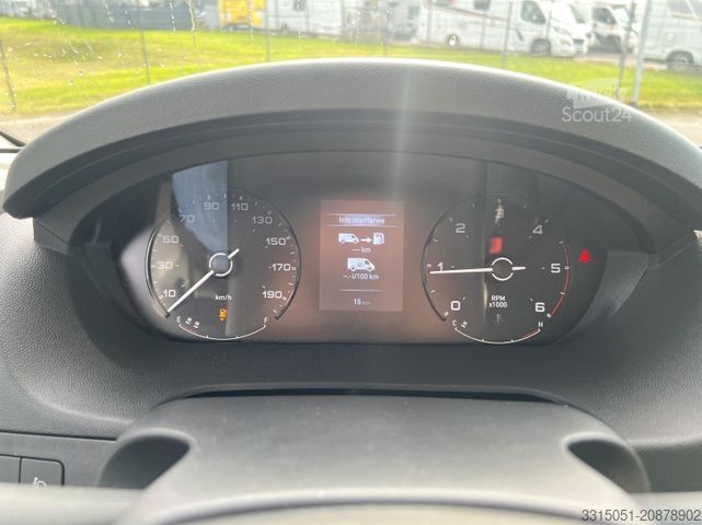 Półzintegrowany kamper CORIGON T Pure 70 LS Solar+Markise+Hubbett+Kamer+Etrusco