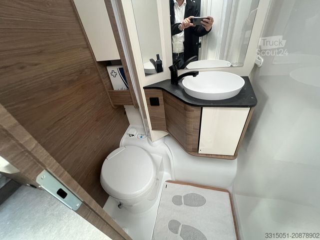 Półzintegrowany kamper CORIGON T Pure 70 LS Solar+Markise+Hubbett+Kamer+Etrusco