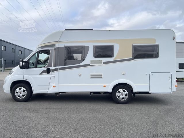 Polintegriran avtodom CARADO T 345 Solar+Markise+TV+AHK+Fahrradträger