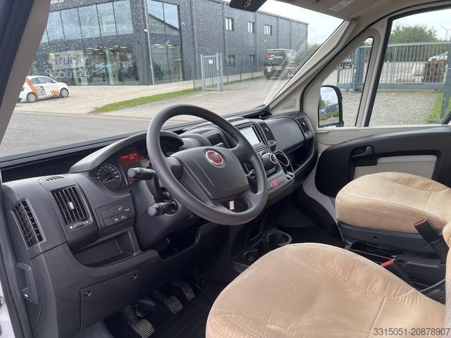 Polintegriran avtodom CARADO T 345 Solar+Markise+TV+AHK+Fahrradträger