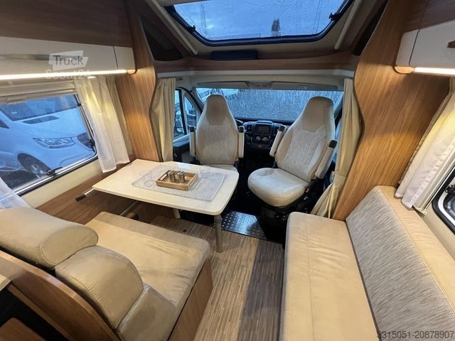 Polintegriran avtodom CARADO T 345 Solar+Markise+TV+AHK+Fahrradträger