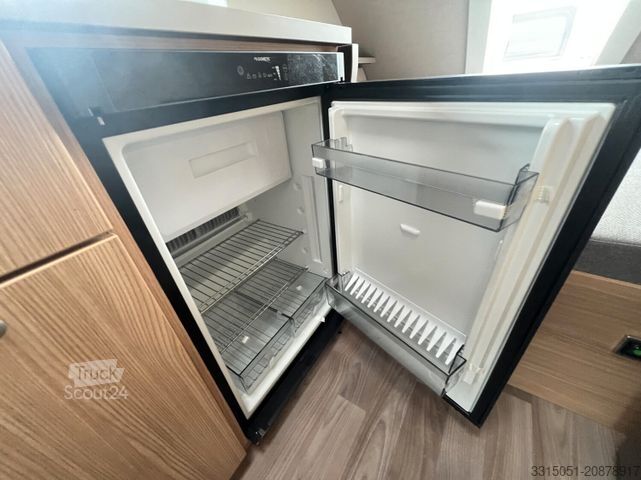 Lakókocsi TAB BASIC 400 1500kg+12V-Anlage+Ambientebel.