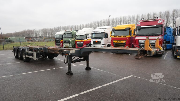 Konteinerių vežimas D-tec Extendable container transport trailer