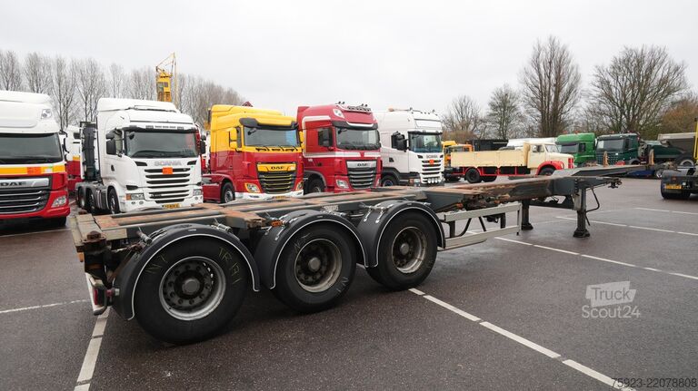 Konteinerių vežimas D-tec Extendable container transport trailer