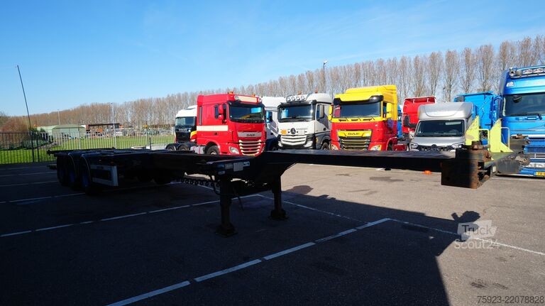 Konteinerių vežimas Nooteboom Container transport trailer