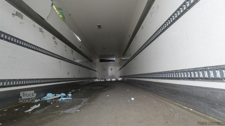 Valiză Pacton Closed box trailer damaged box
