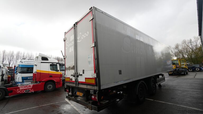 Valiză Pacton Closed box trailer damaged box