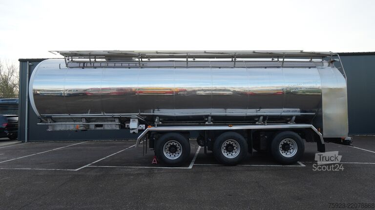 Cisterna za hranu Magyar Food tank trailer