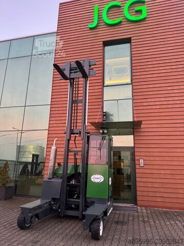 Carrello elevatore a 4 direzioni Combilift C2500 /perfect /compact/Only 4819 hours