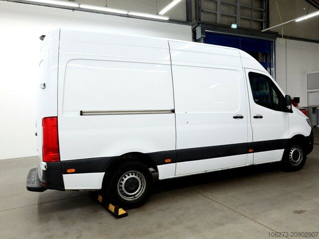 Furgon z wysokim dachem Mercedes-Benz Sprinter 317 CDI,L2H2,Automatik,Kamera