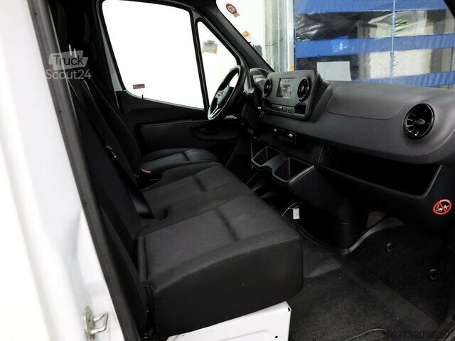 Furgon z wysokim dachem Mercedes-Benz Sprinter 317 CDI,L2H2,Automatik,Kamera