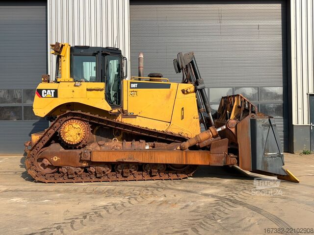 Máquina de nivelamento Caterpillar D8T