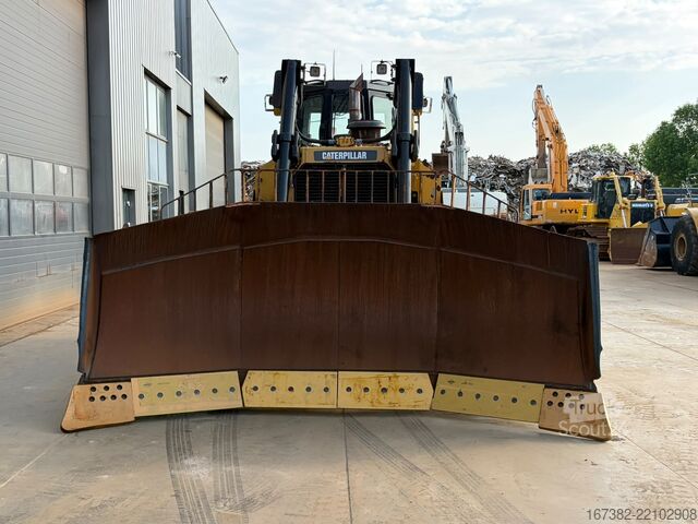 Máquina de nivelamento Caterpillar D8T