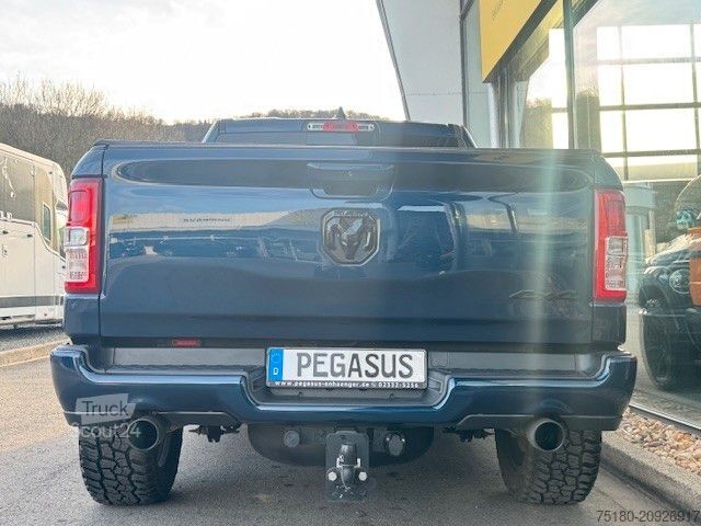 Пикап DODGE RAM 1500 BIG HORN Crew Cab Cargo Box 4x4 Pickup