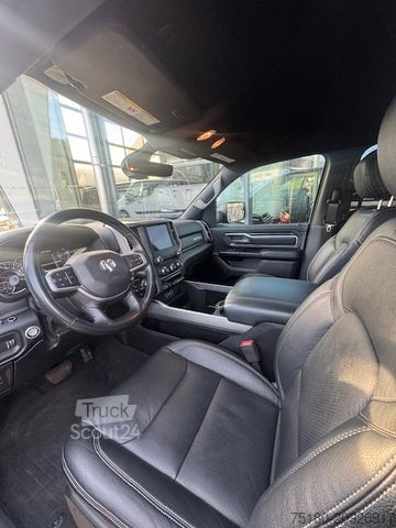 Пикап DODGE RAM 1500 BIG HORN Crew Cab Cargo Box 4x4 Pickup