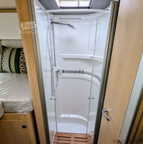 Camper integrado HYMER/ERIBA B-Klasse ML I 780 BlackLine AUTARKIE,- ARKTISPAK