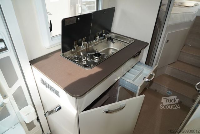 Teilintegriertes Wohnmobil BÜRSTNER Lineo T 690 G (24) Navi, SAT, TV, 155 PS