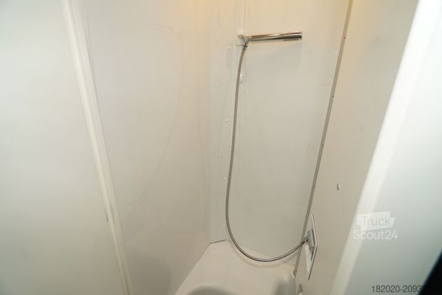 Teilintegriertes Wohnmobil BÜRSTNER Lineo T 690 G (24) Navi, SAT, TV, 155 PS