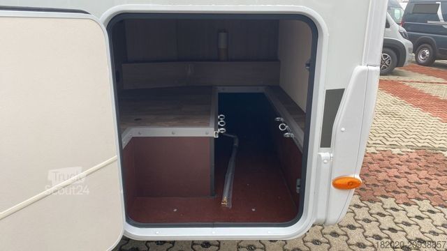 Daļēji integrēta kemperis CARADO T 135 Pro+ TV + SAT, MARKISE, ALUFELGEN