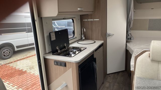 Daļēji integrēta kemperis CARADO T 135 Pro+ TV + SAT, MARKISE, ALUFELGEN