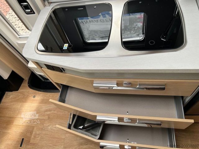 Polointegrovaný obytný vůz HYMER/ERIBA B-Klasse MC T 580 (31) XXL-Bett, SAT+TV