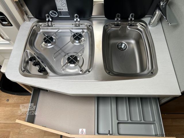 Polointegrovaný obytný vůz HYMER/ERIBA B-Klasse MC T 580 (31) XXL-Bett, SAT+TV