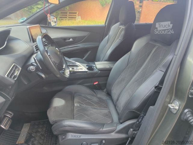 Pikaps PEUGEOT 5008 GT*Automatik*Leder*AHK*Sound-System Focal*M