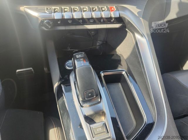 Pikaps PEUGEOT 5008 GT*Automatik*Leder*AHK*Sound-System Focal*M